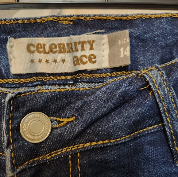 Celebrity ace Jeans - Picture 5 of 6